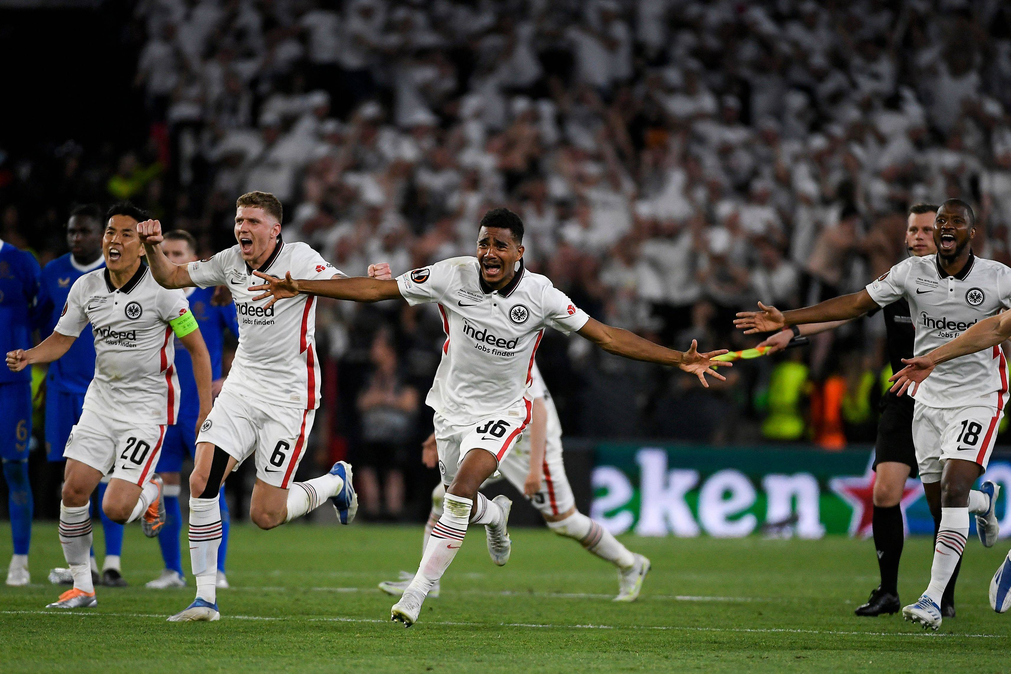 奥格斯堡球员表现出彩,带领球队获胜 奥格斯堡球员表现出彩,带领球队获胜