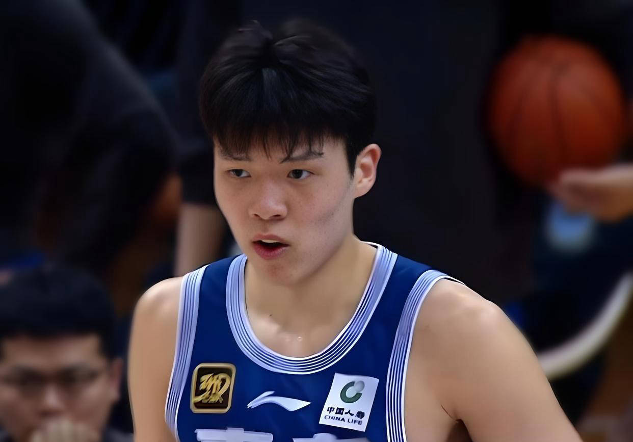 青岛男篮主场失利,遗憾告终 青岛男篮主场失利,遗憾告终