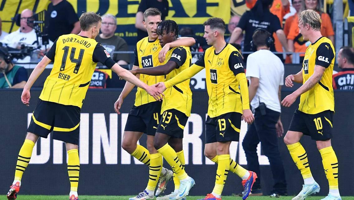 德甲卫冕冠军压力山大，多特蒙德如何应对？