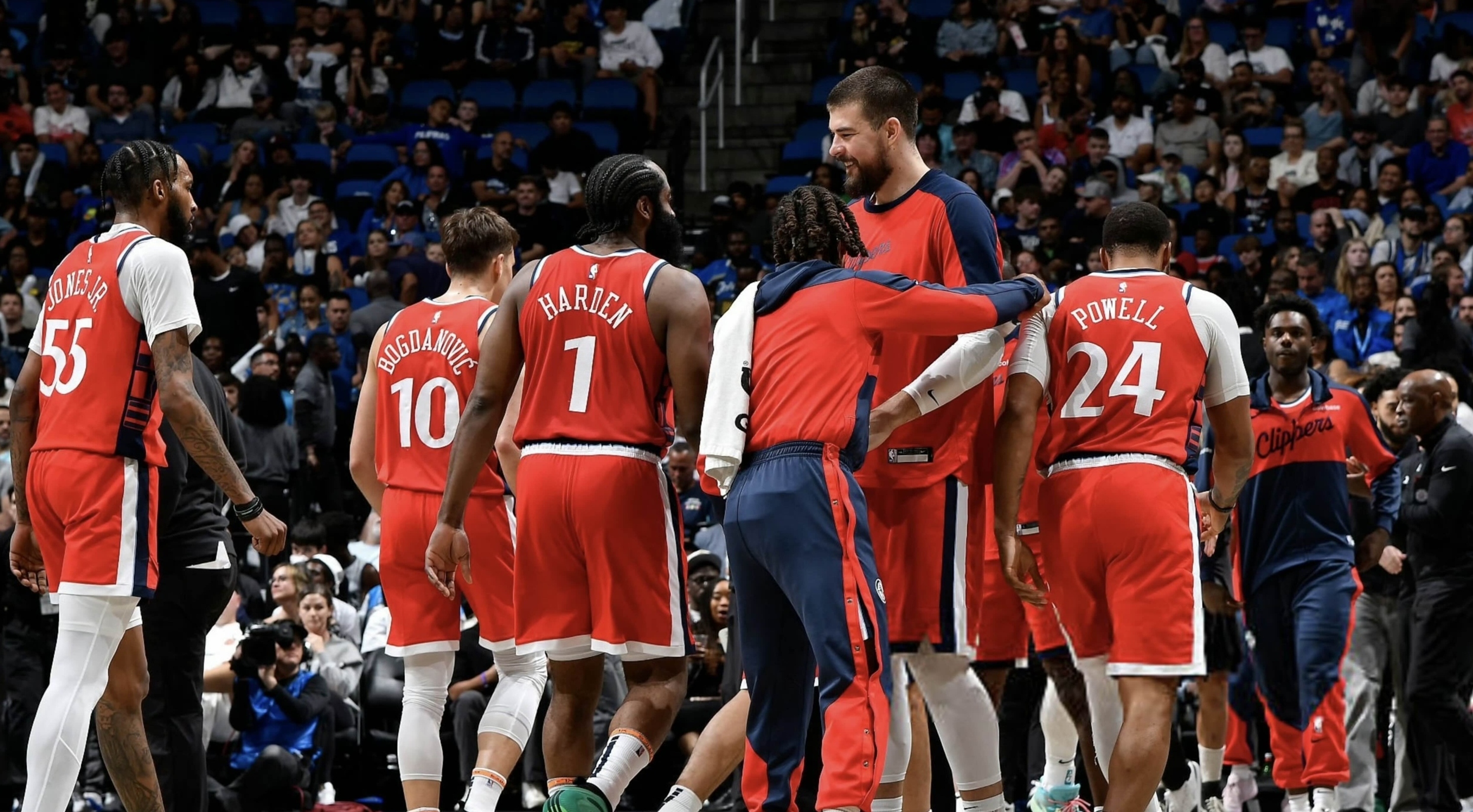 包含乔治砍下40分，快船大胜勇士的词条